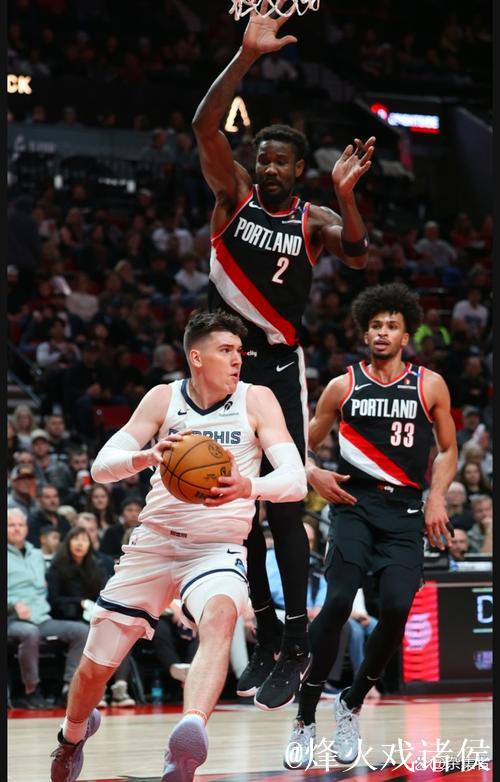 河村砍下3分4助攻助灰熊狂胜开拓者,国王力克太阳终结其7连胜 河村砍下3分4助攻助灰熊狂胜开拓者,国王力克太阳终结其7连胜